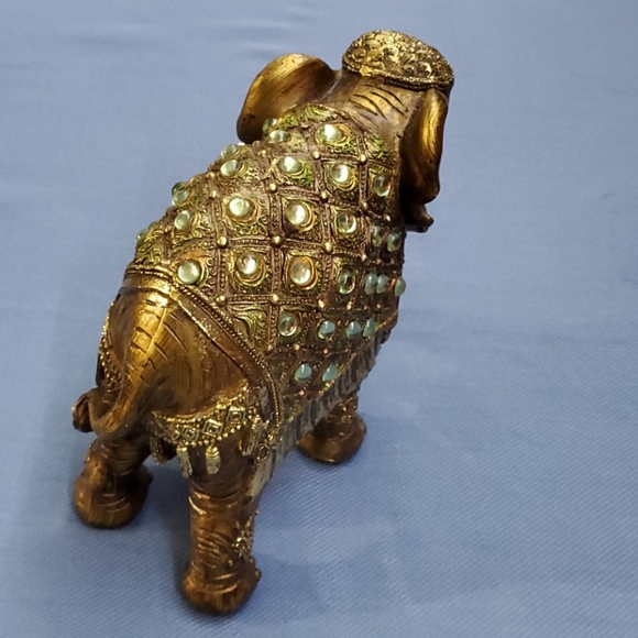Elephant 🐘 decoration(Gold color) - Picture 2 of 9